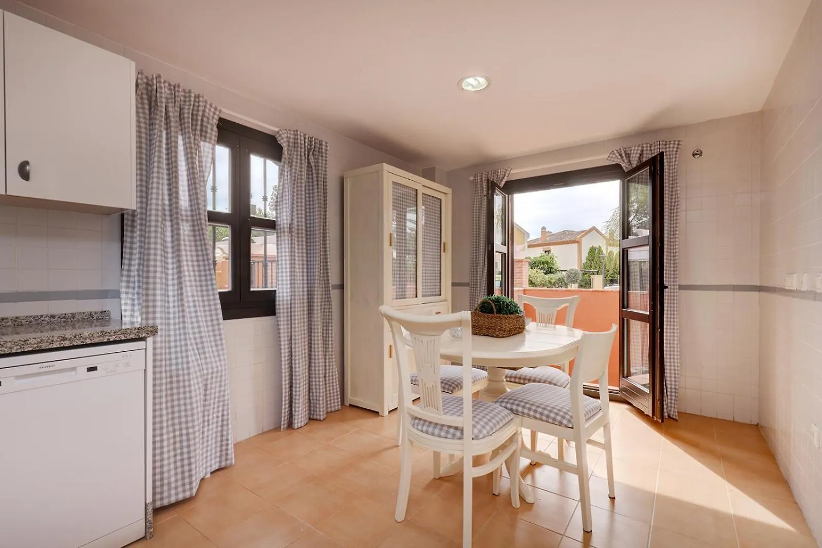 Casa Villas & Golf Guadalmina Alta 马尔韦利亚 0*,  西班牙