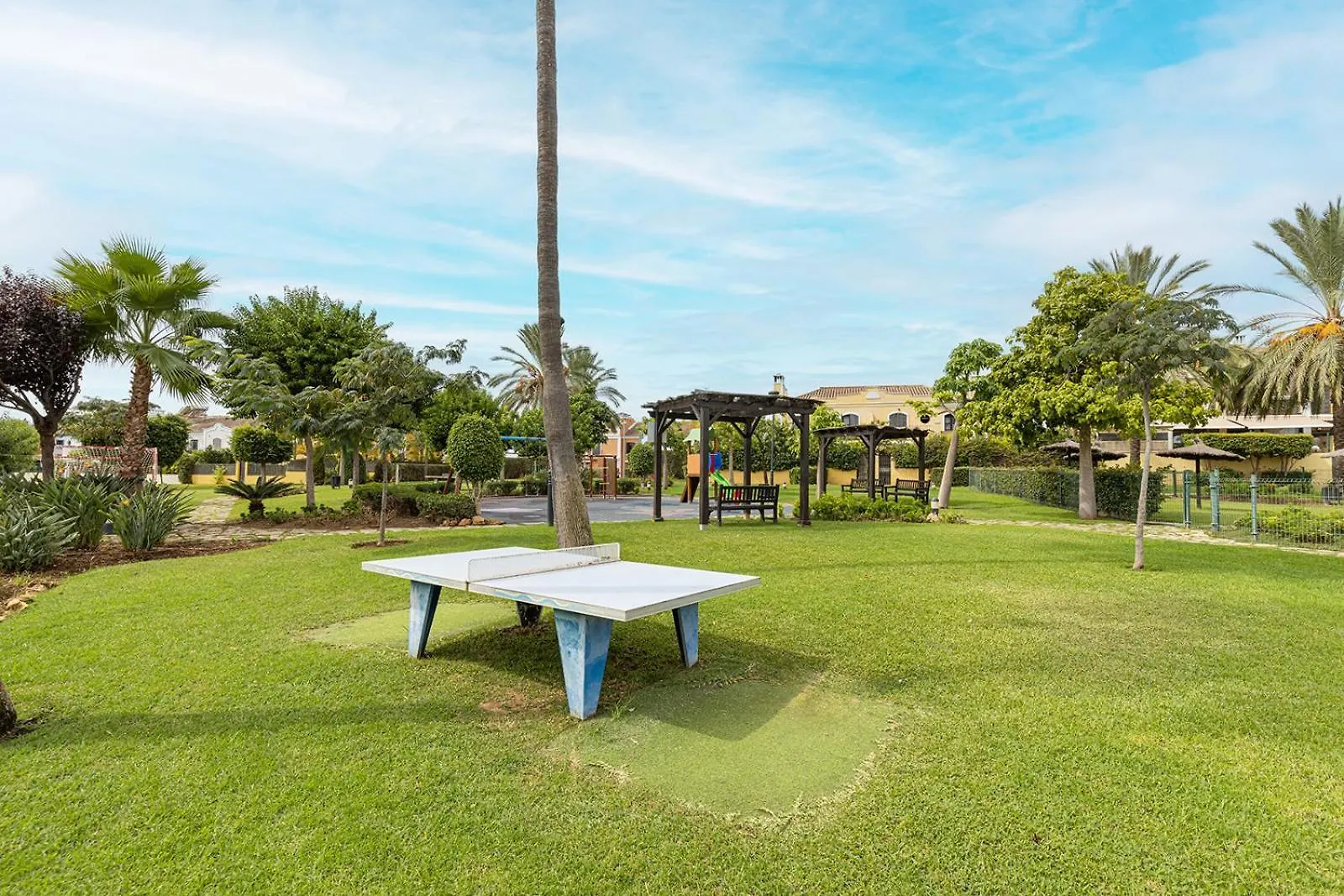 Casa Villas & Golf Guadalmina Alta 马尔韦利亚