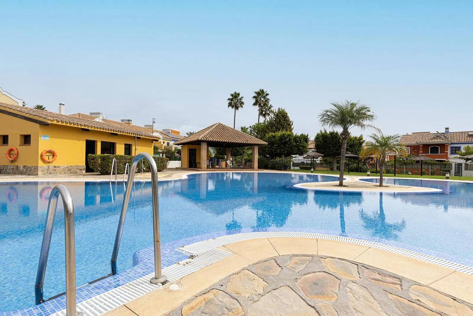度假居 Casa Villas & Golf Guadalmina Alta 马尔韦利亚
